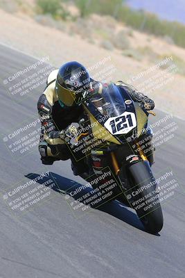 media/Oct-01-2023-SoCal Trackdays (Sun) [[4c570cc352]]/Turn 7 Inside (11am)/